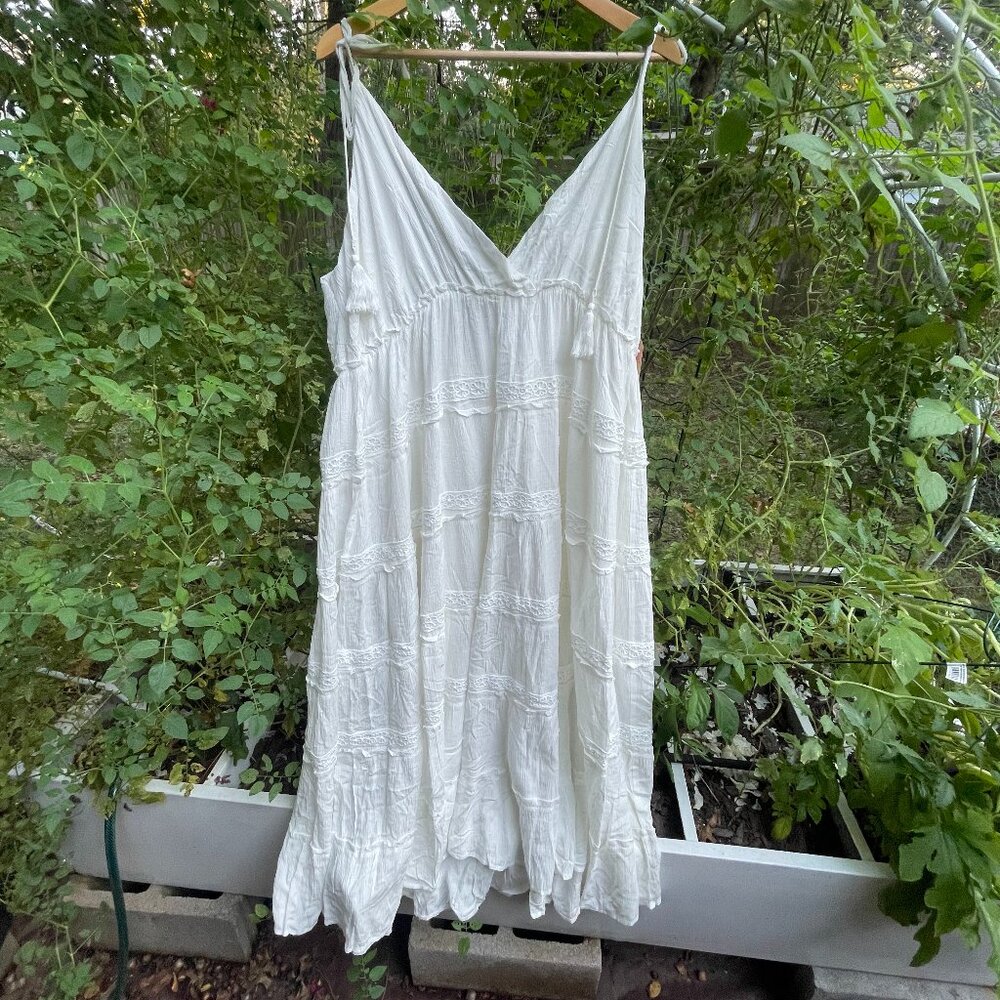 ARULA Arlet Ivory Tiered Maxi Dress w/ Shoulder Ties- 22-24